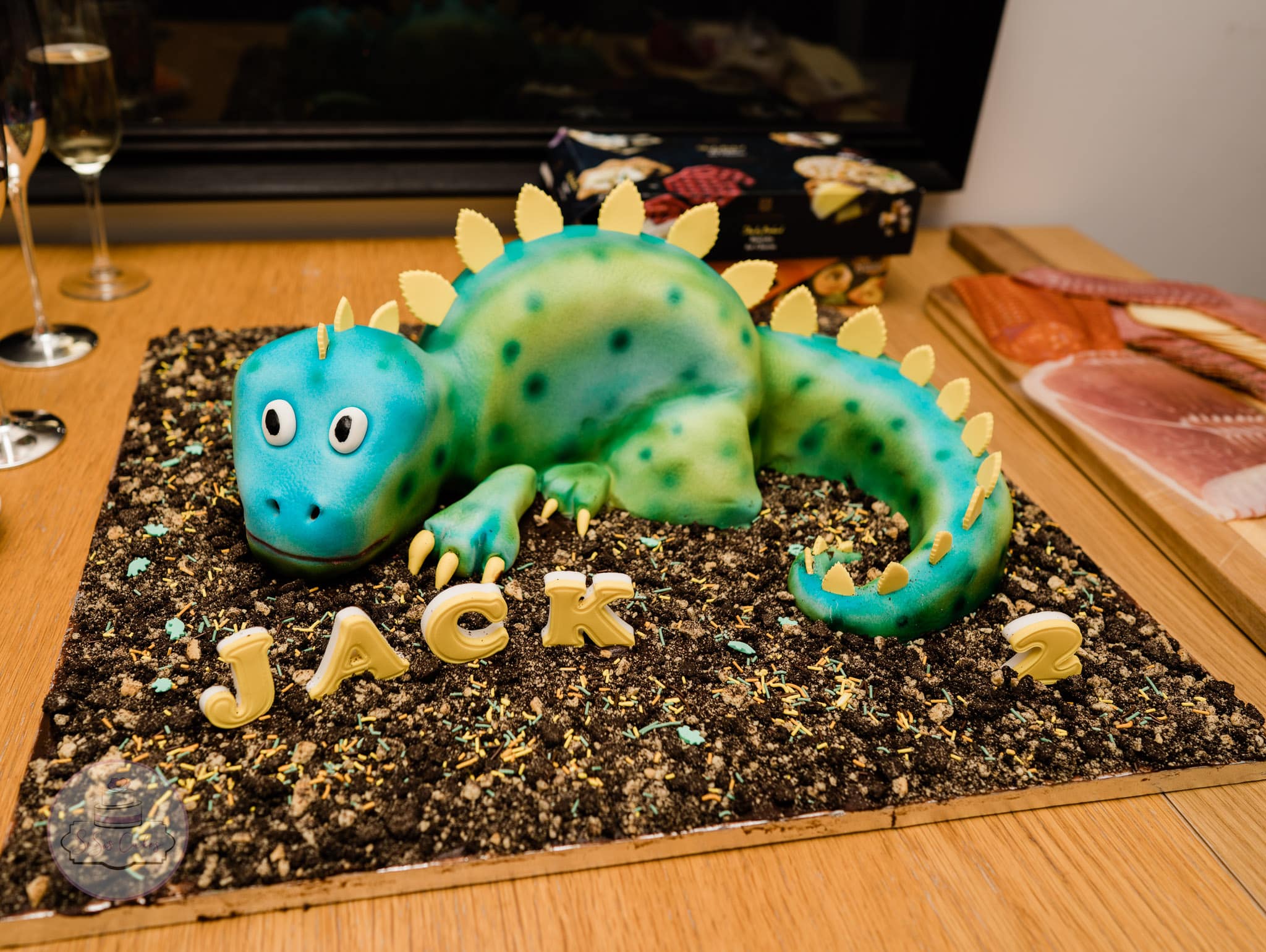 Dinosaur Birthday Cake Su Su S Cakes